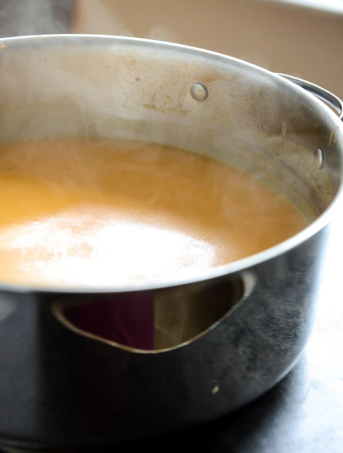 Thai Butternut Squash Soup I howsweeteats.com Thai Butternut Squash Soup I howsweeteats.com