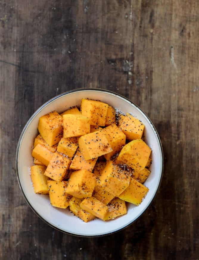 Chili Caramelized Thai Butternut Squash Lettuce Wraps I howsweeteats.com Chili Caramelized Thai Butternut Squash Lettuce Wraps I howsweeteats.com