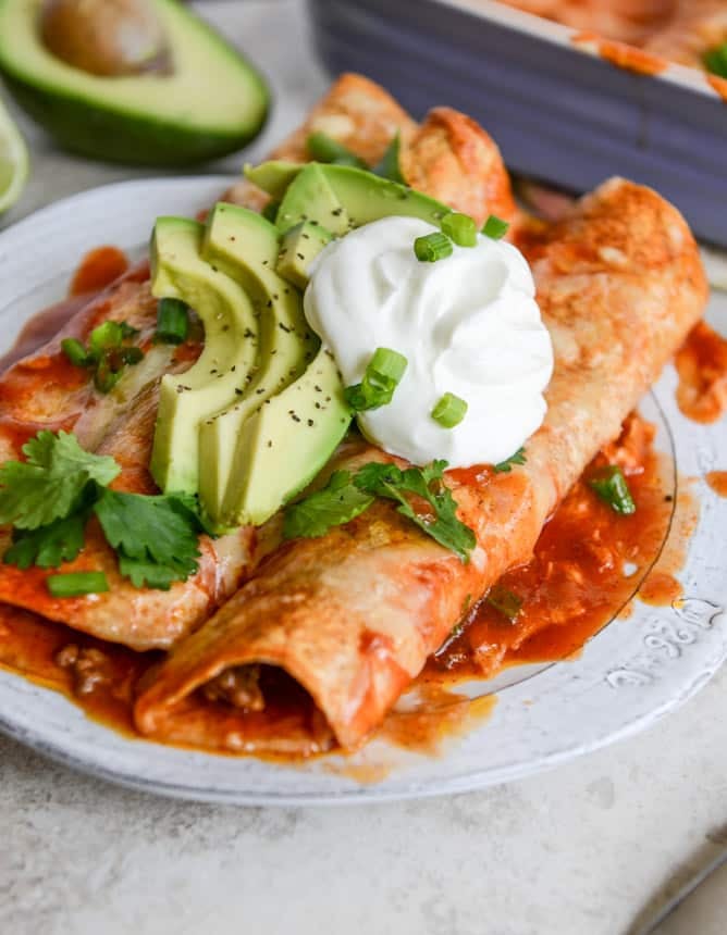 Lightened Up Beef Enchiladas with 10 Minute Enchilada Sauce I howsweeteats.com Lightened Up Beef Enchiladas with 10 Minute Enchilada Sauce I howsweeteats.com