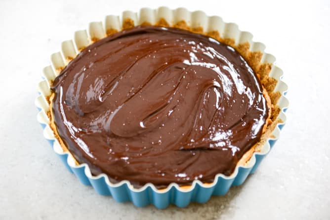 pumpkin s'mores tart I howsweeteats.com pumpkin s'mores tart I howsweeteats.com