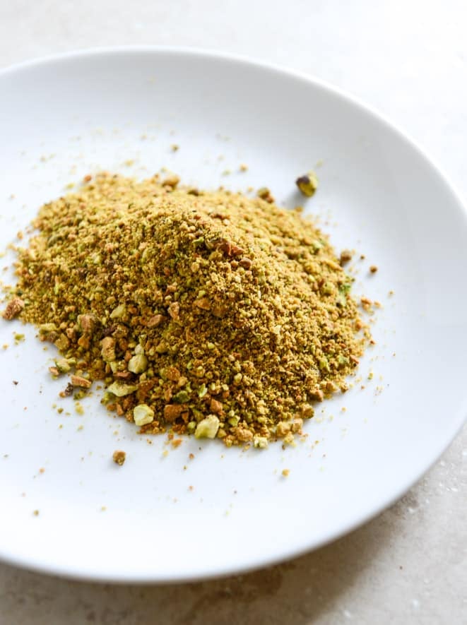 Chocolate Fudge Pistachio Thumbprints I howsweeteats.com Chocolate Fudge Pistachio Thumbprints I howsweeteats.com