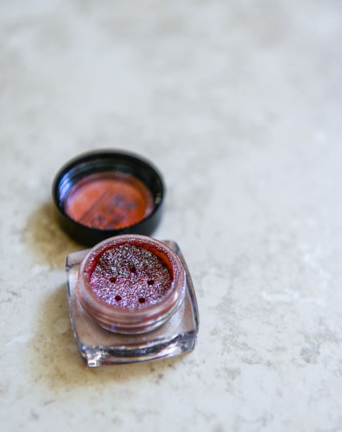 makeup forever holadium eye glitter I howsweeteats.com makeup forever holadium eye glitter I howsweeteats.com