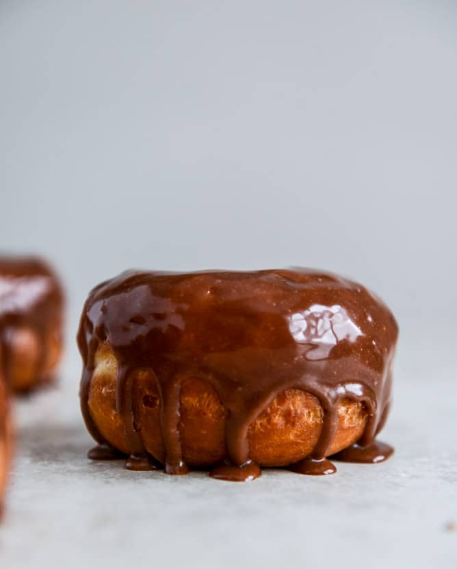 Crunchy Kettle Chip Chocolate Frosted Raised Donuts I howsweeteats.com Crunchy Kettle Chip Chocolate Frosted Raised Donuts I howsweeteats.com