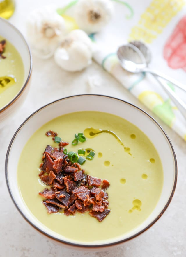 caramelized leek soup with maple glazed bacon I howsweeteats.com