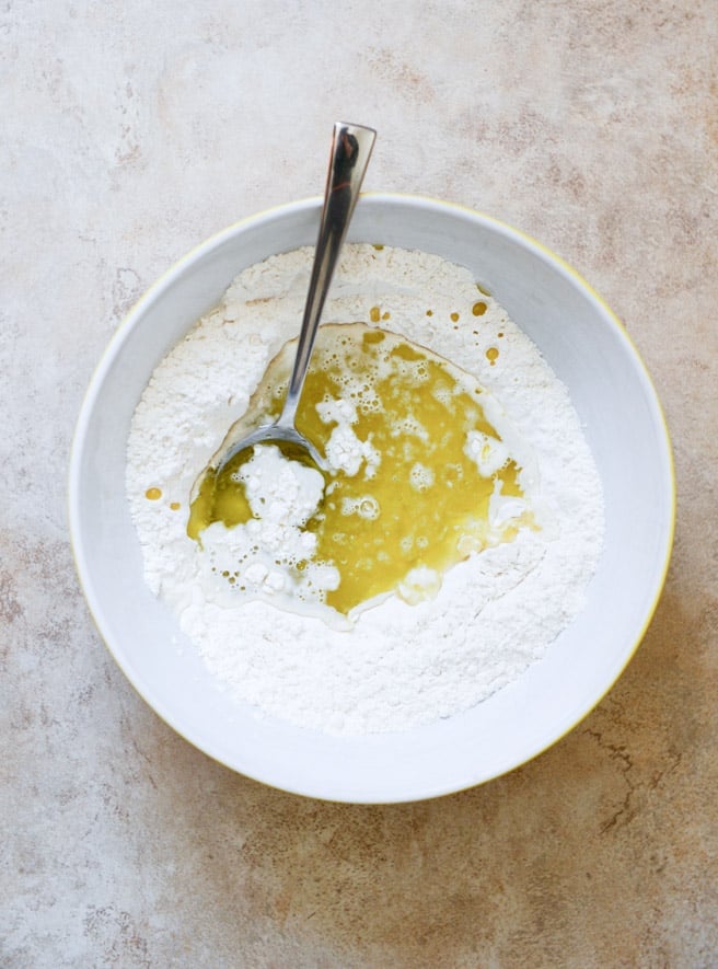 Quattro Formaggi Flatbread I howsweeteats.com