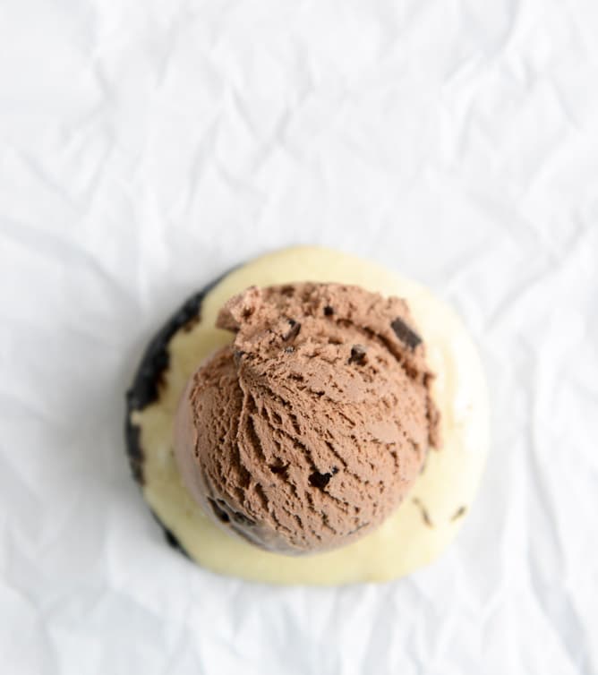 black and white cookie ice cream sandwiches I howsweeteats.com