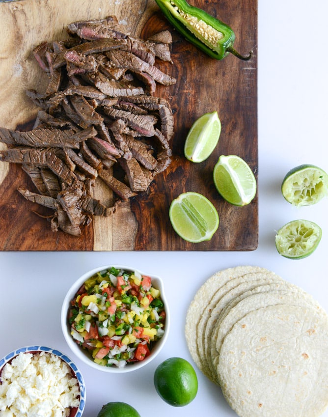 ginger garlic steak tacos with pineapple pico I howsweeteats.com