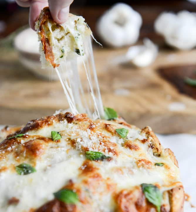 white pizza pull-apart bread I howsweeteats.com