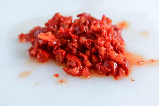 smoky sweet cherry pepper cheeseburgers - my version of shake shack's smoke shack I howsweeteats.com