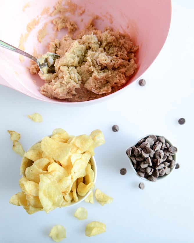 chewy potato chip chocolate chip cookies I howsweeteats.com