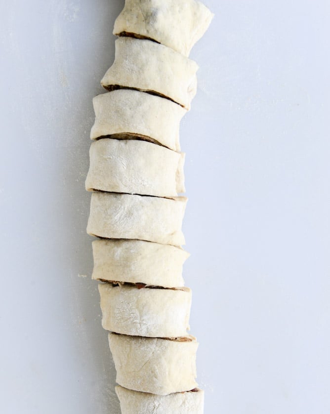 bacon cinnamon rolls I howsweeteats.com