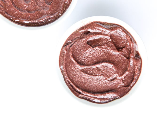 autumn acai bowls with vanilla bean cashew butter I howsweeteats.com