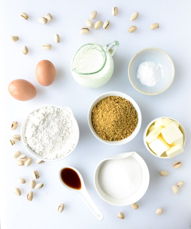 chocolate fudge pistachio cake donuts I howsweeteats.com