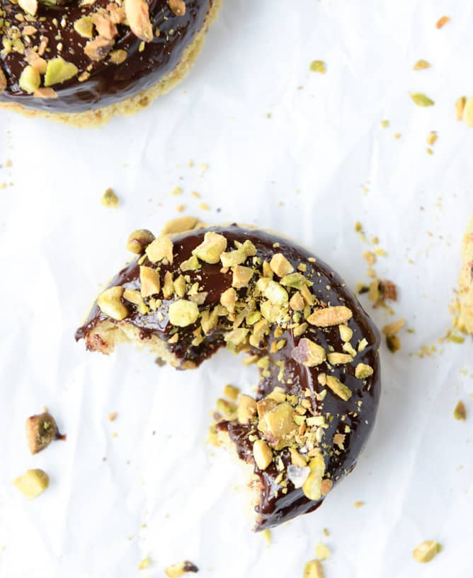 chocolate fudge pistachio cake donuts I howsweeteats.com