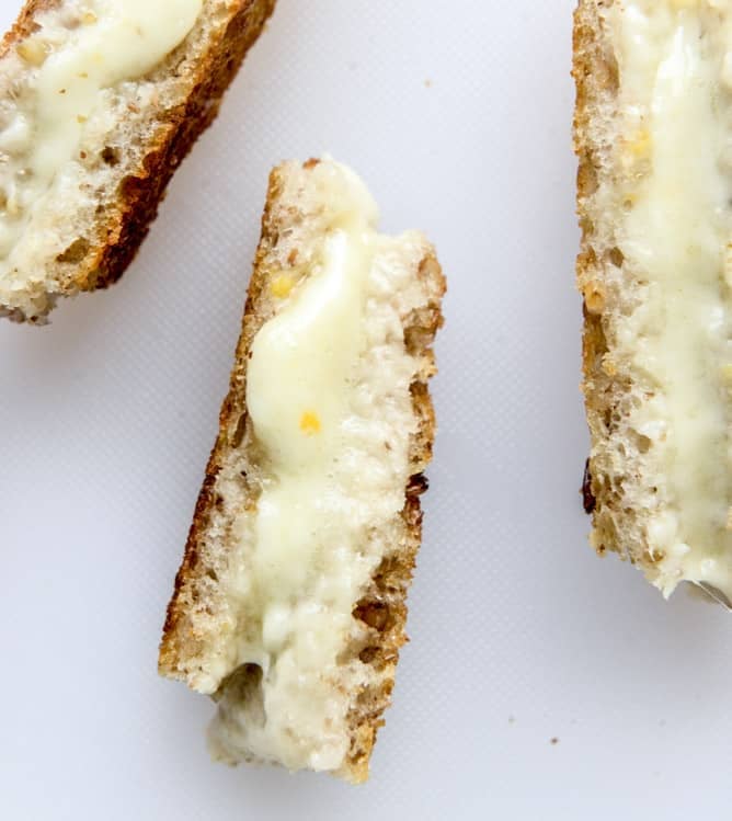 creamy tomato soup shooters with three cheese grilled cheese sticks I howsweeteats.com