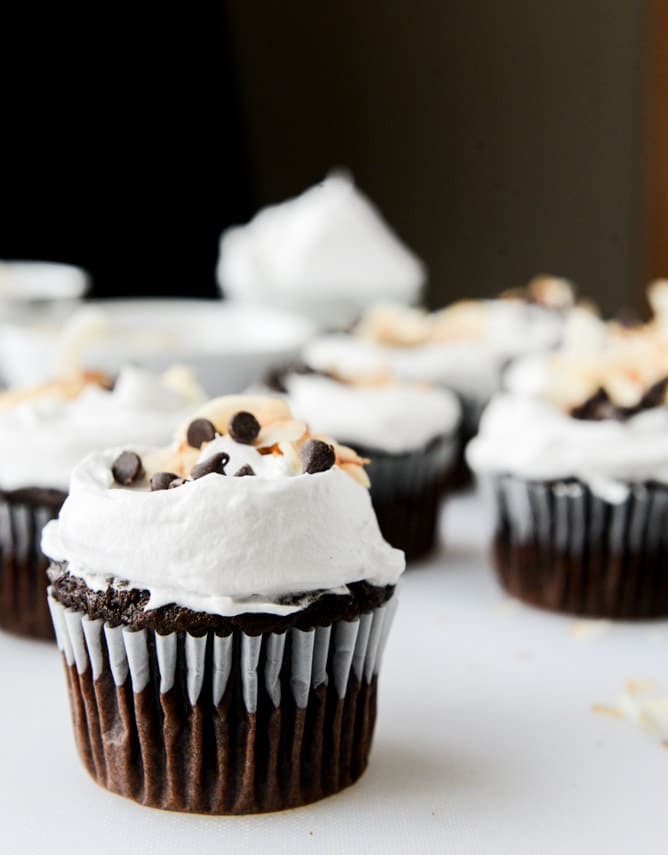 chocolate coconut cream cupcakes I howsweeteats.com
