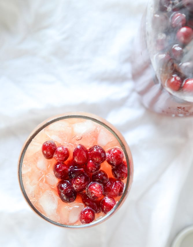 cider cranberry punch I howsweeteats.com