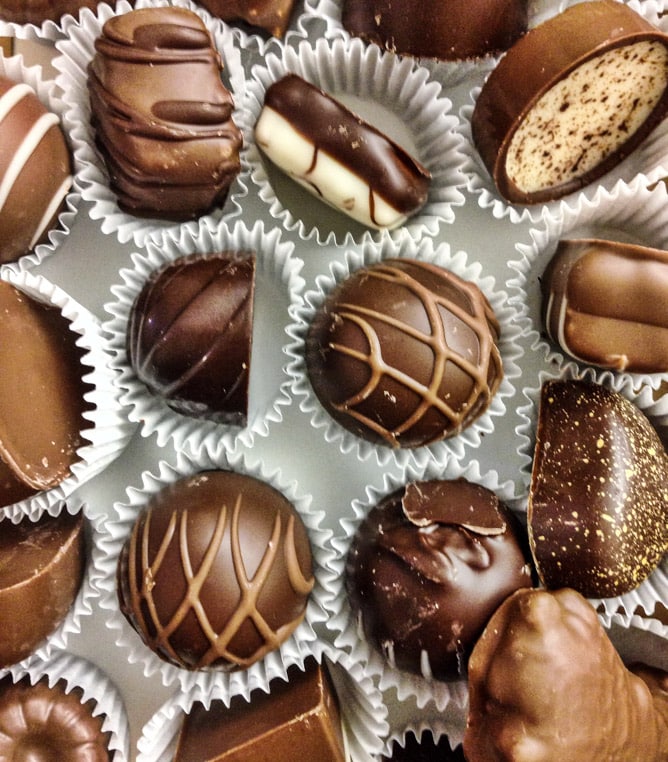 lindt chocolate truffles I howsweeteats.com