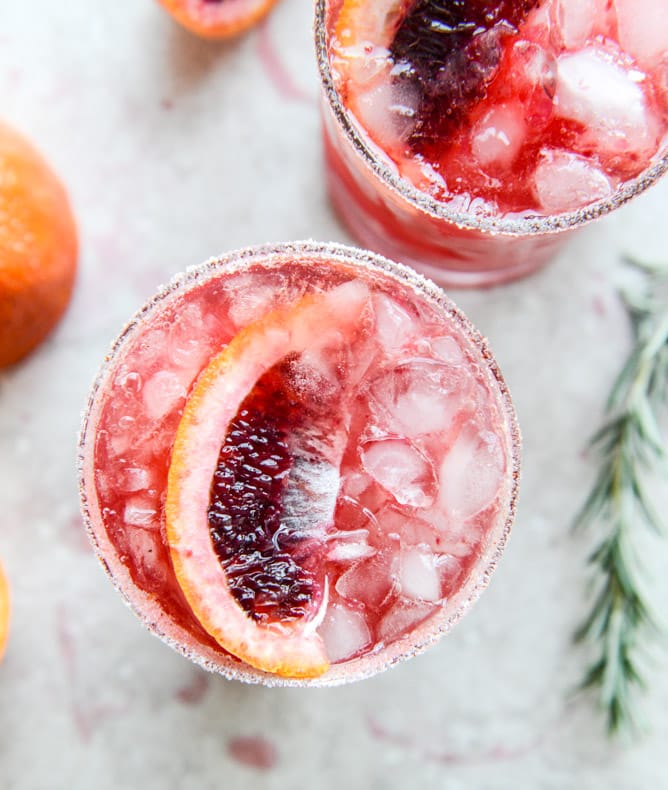 blood orange bourbon smash with spicy vanilla sugar I howsweeteats.com