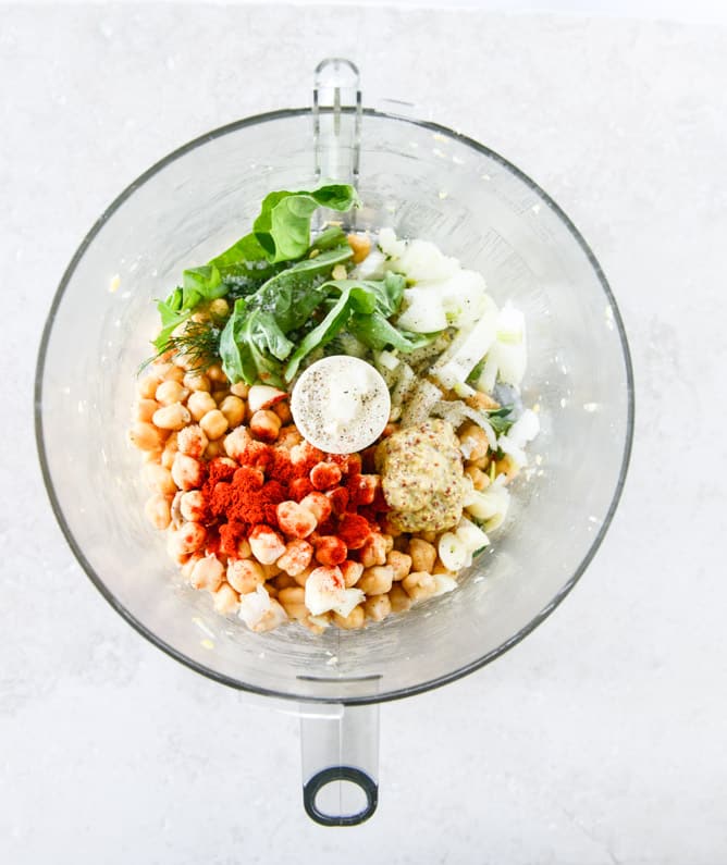 cheesy crunchy crispy chickpea burgers I howsweeteats.com