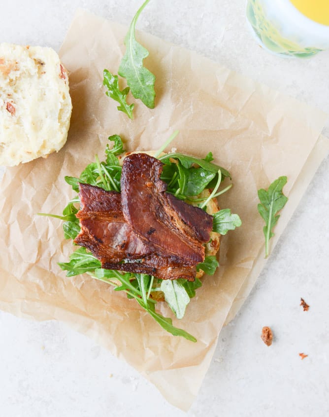 havarti breakfast biscuits with jalapeno, bacon and arugula I howsweeteats.com