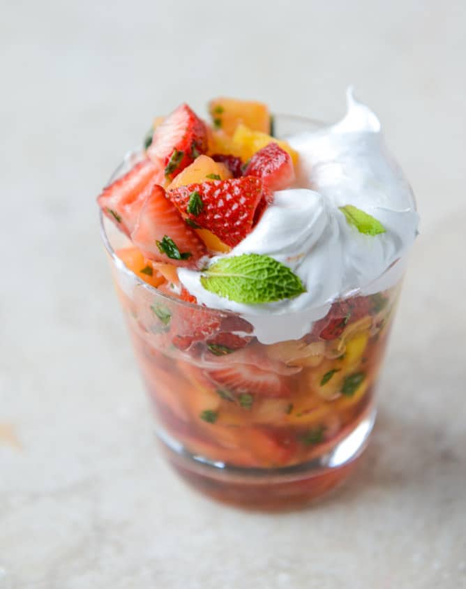strawberry mango mint julep fruit salad with whipped marshmallow I howsweeteats.com