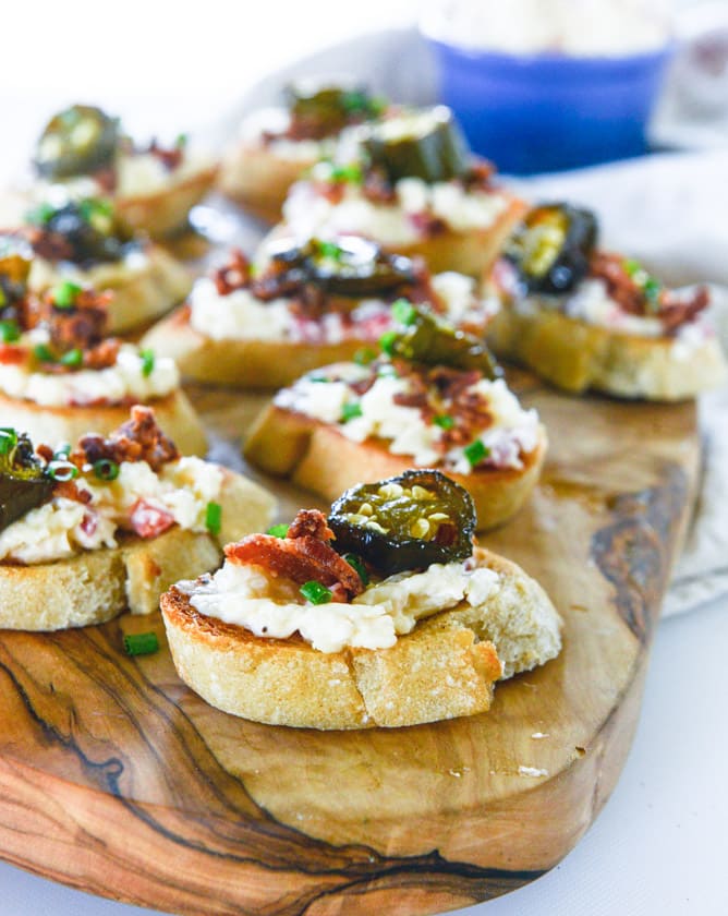 bacon ciabatta crostini with pimento cheese and candied jalapeños I howsweeteats.com