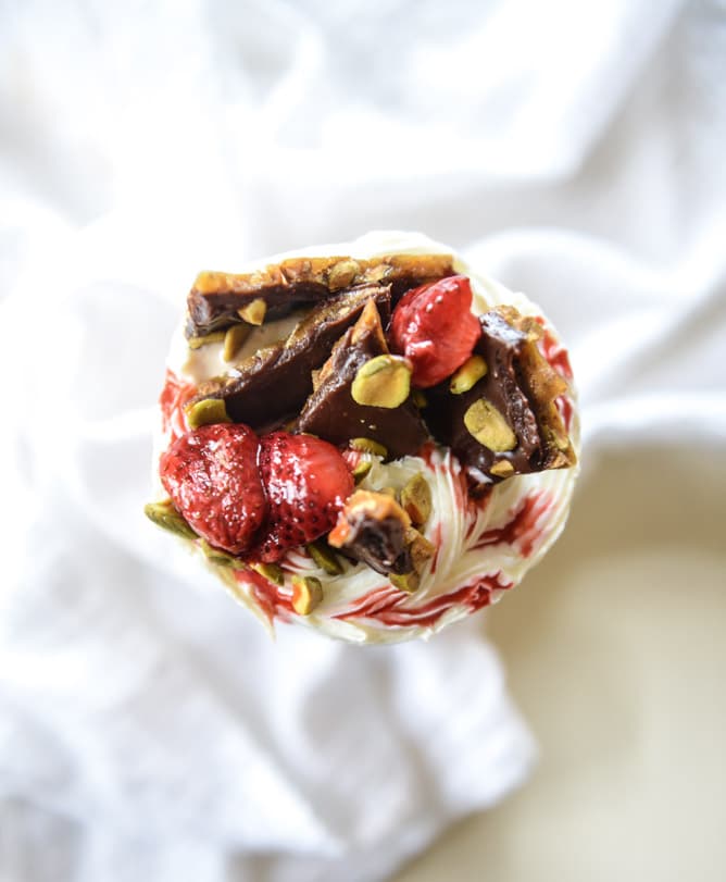 roasted strawberry milkshakes with chocolate pistachio brittle I howsweeteats.com