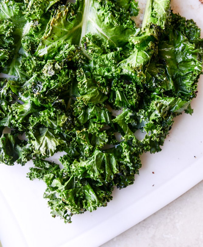 grilled kale BLT dip I howsweeteats.com