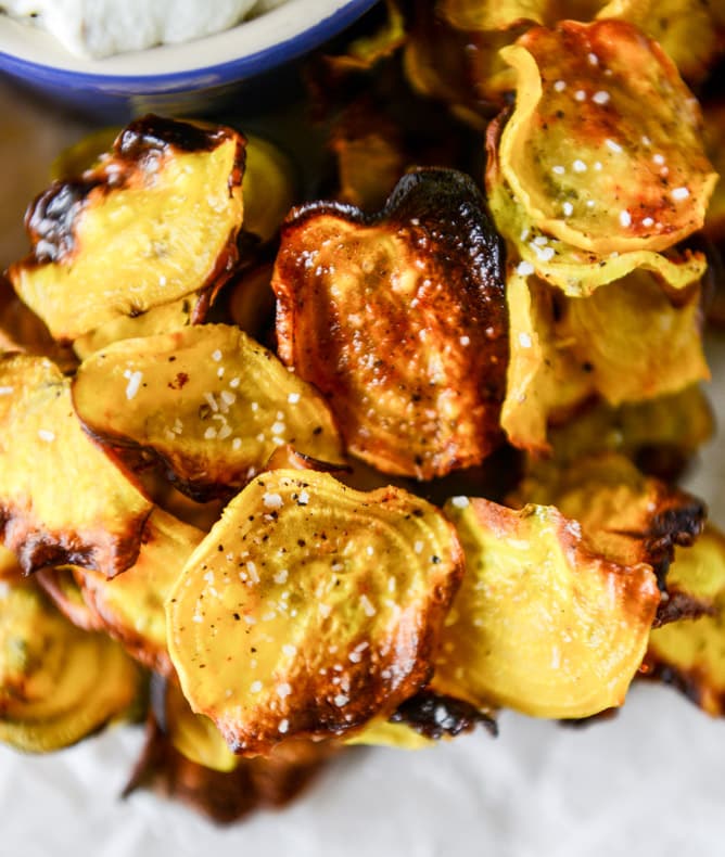 golden beet chips with spicy goat cheese dip I howsweeteats.com