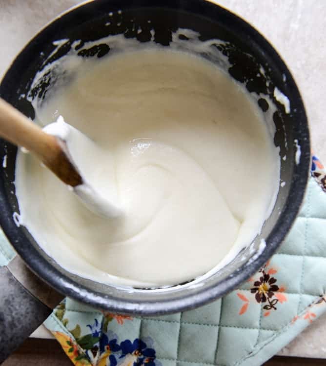 crispy carnitas oven nachos I howsweeteats.com