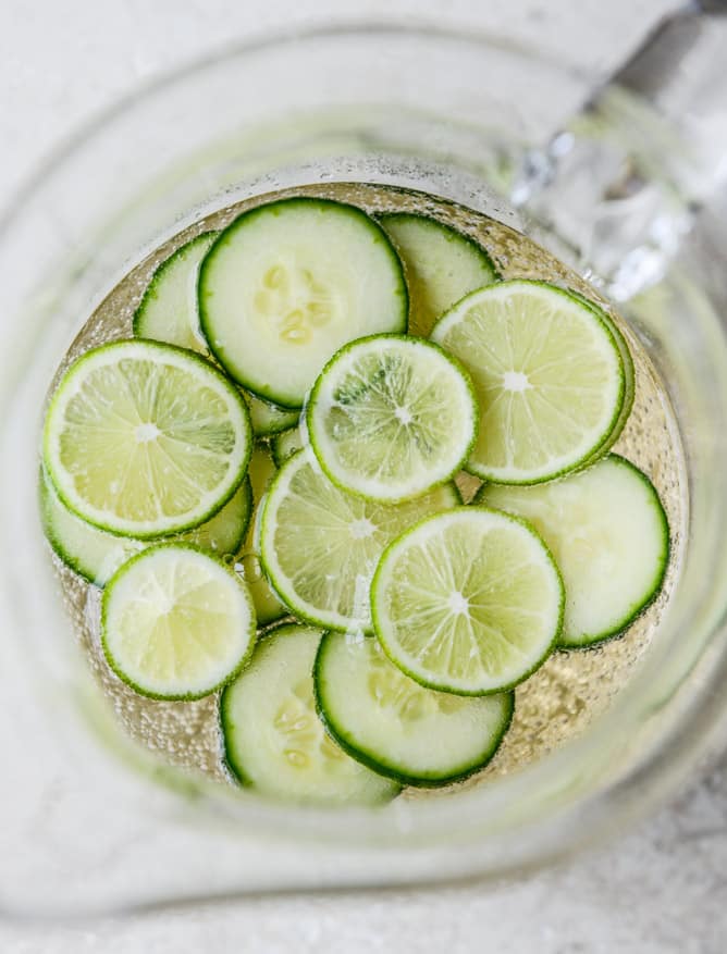 sparkling watermelon cucumber sangria I howsweeteats.com