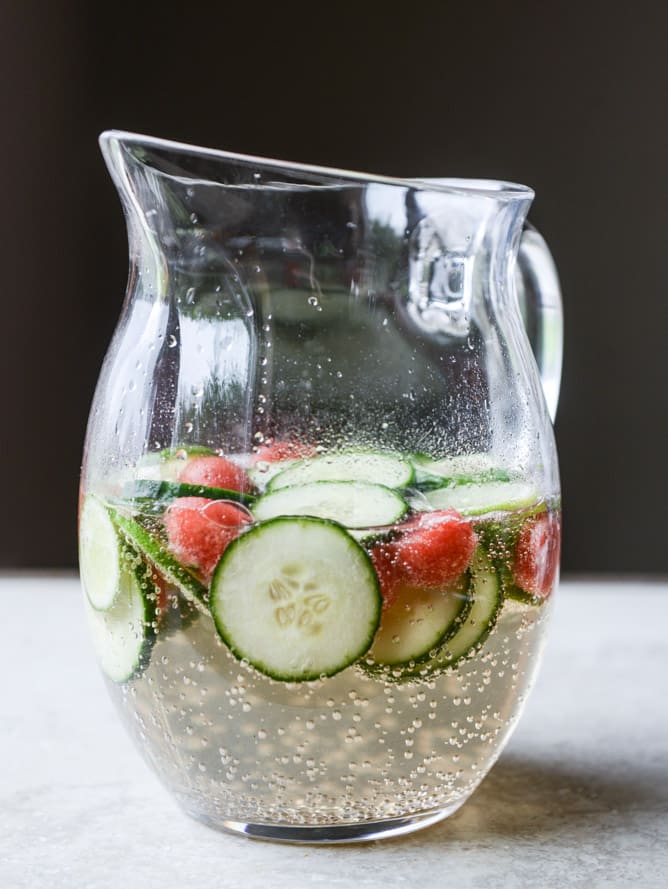 sparkling watermelon cucumber sangria I howsweeteats.com