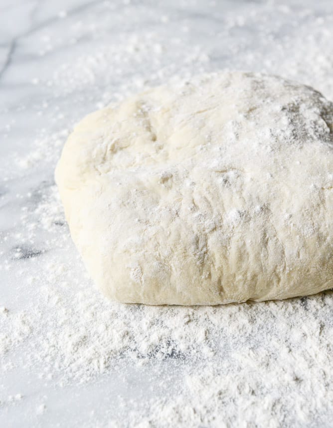 hot and sweet triple pepper pizza I howsweeteats.com