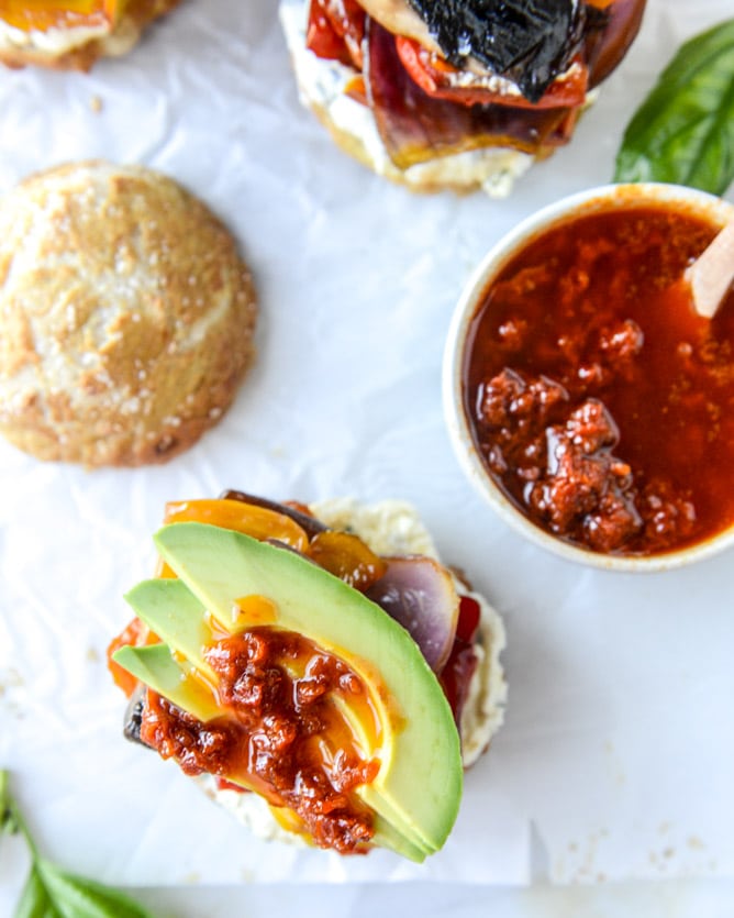 grilled veggie sliders on homemade pretzel buns I howsweeteats.com