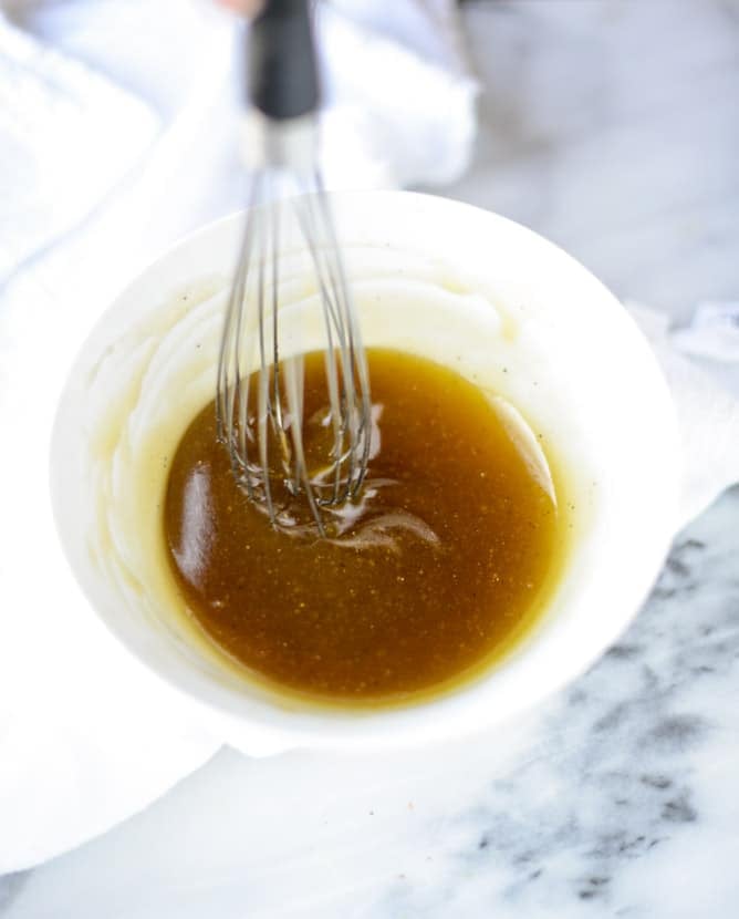 crunchy cashew kale salad I howsweeteats.com