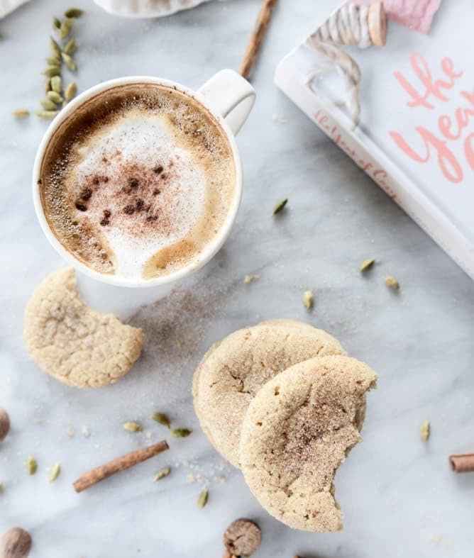 chewy chai snickerdoodles I howsweeteats.com