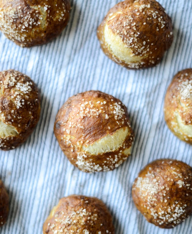 cider cheese soup shooters in mini pretzel bread bowls I howsweeteats.com
