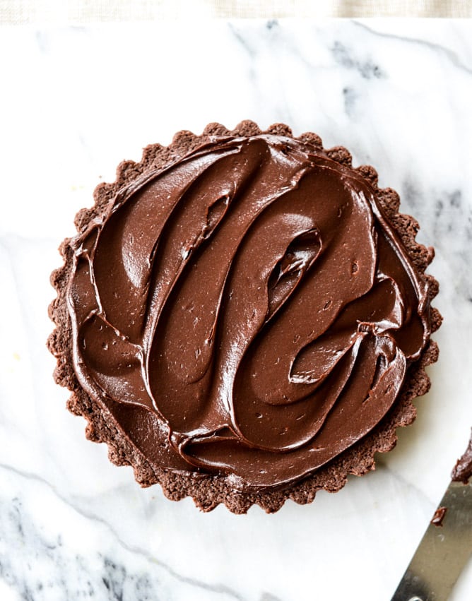 peanut butter nutella candy bar brownie I howsweeteats.com