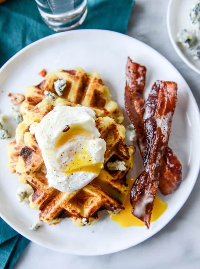 bacon blue cheese mashed potato waffles I howsweeteats.com