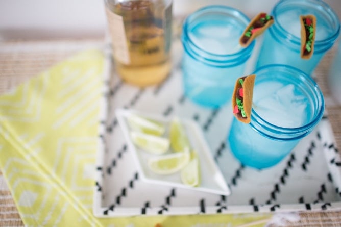 DIY taco drink stirrers for Cinco de Mayo I howsweeteats.com