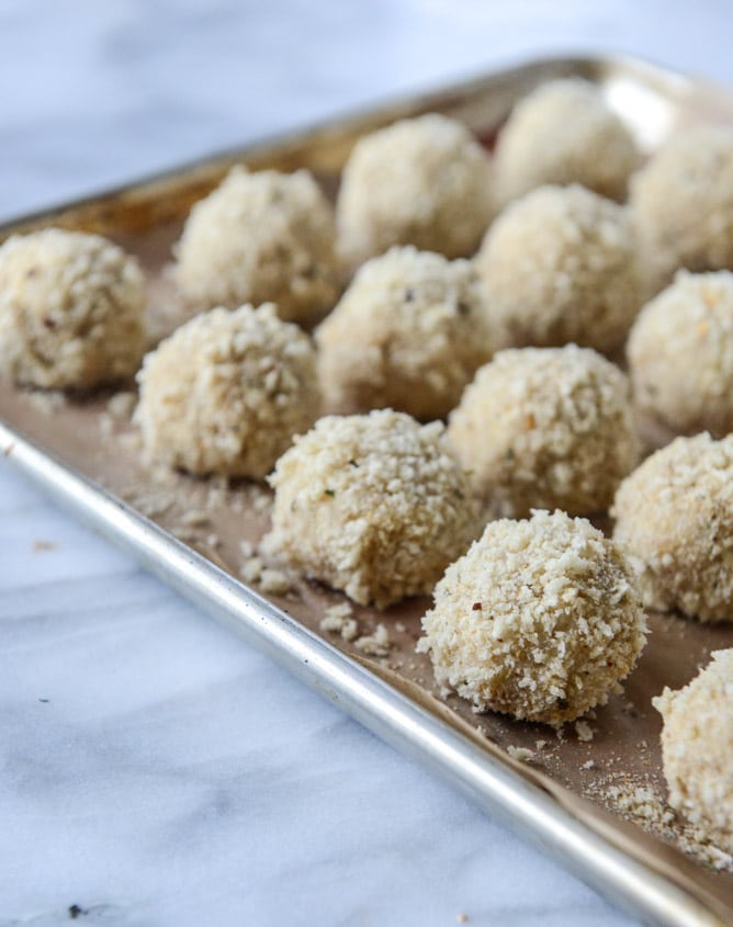 fontina, roasted garlic and goat cheese arancini I howsweeteats.com