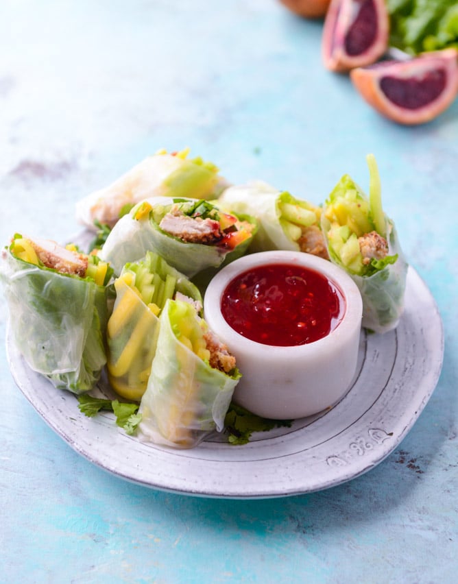 crunchy chicken spring rolls with blood orange dipping sauce I howsweeteats.com