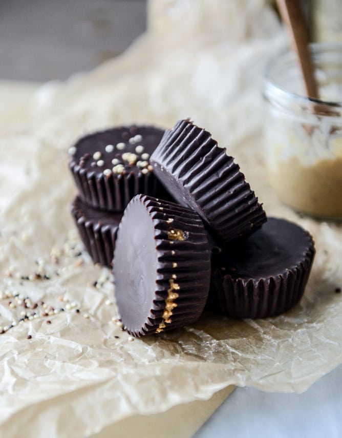 toasted quinoa cashew butter cups I howsweeteats.com