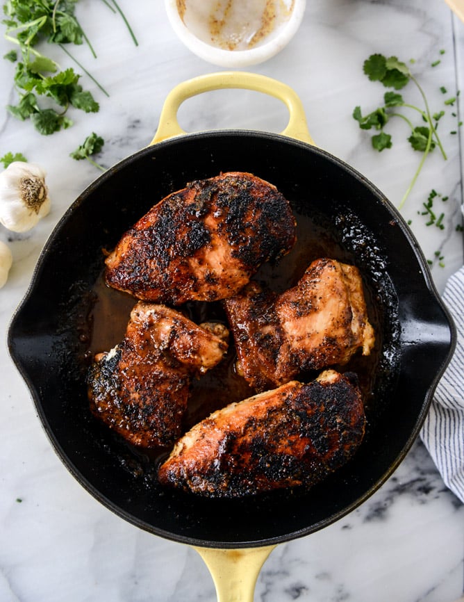easy honey dijon skillet chicken I howsweeteats.com