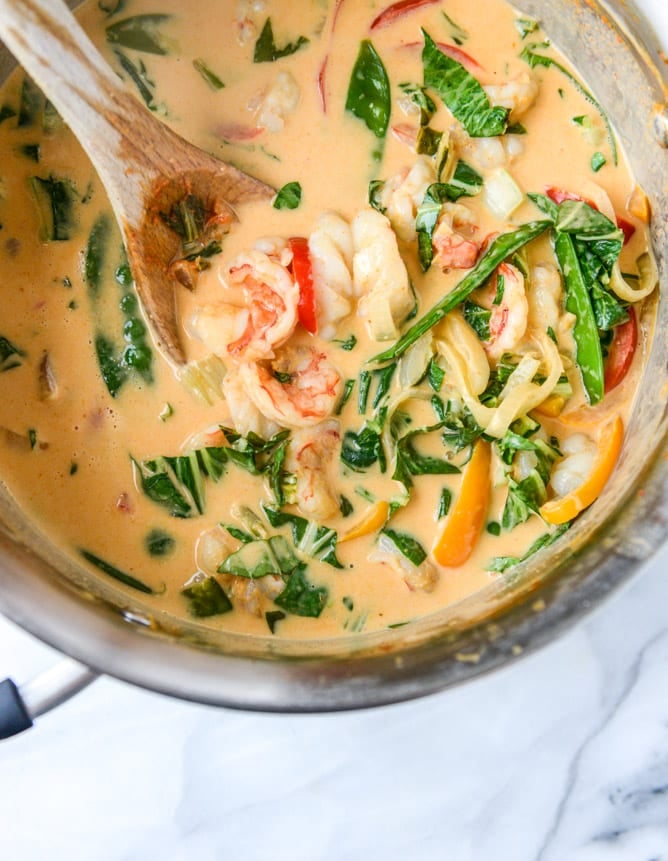 thai coconut curry shrimp noodle bowls I howsweeteats.com