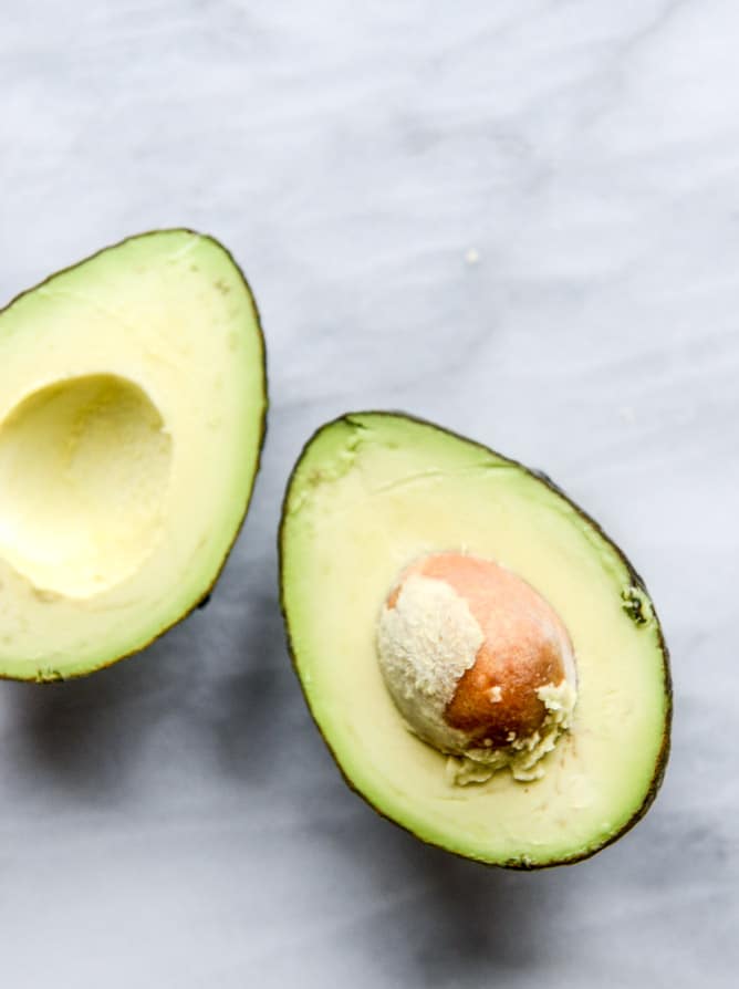 avocado vanilla smoothie I howsweeteats.com