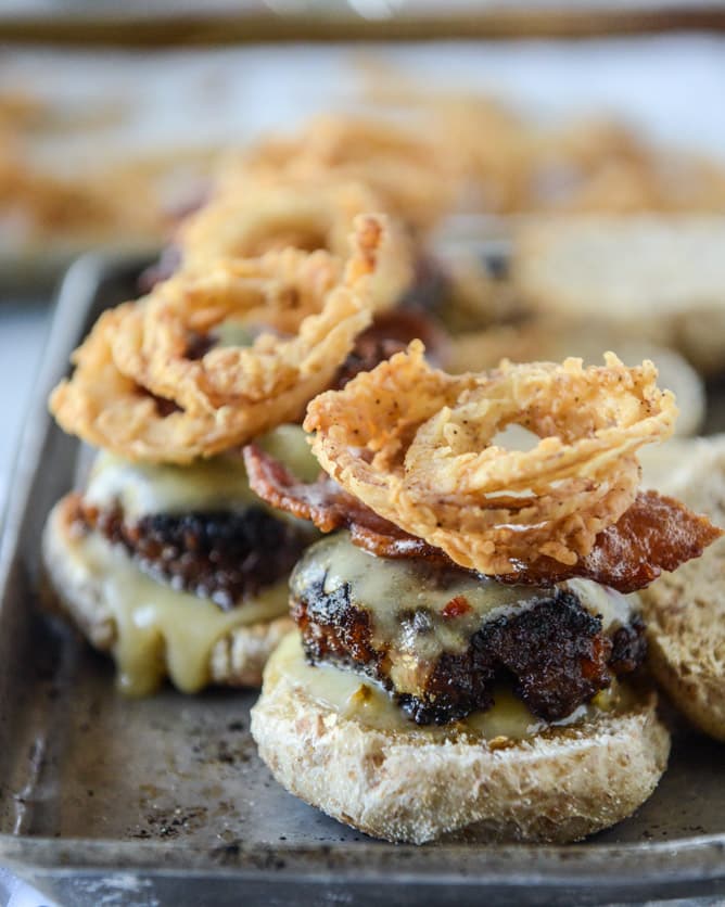 meatloaf sliders I howsweeteats.com