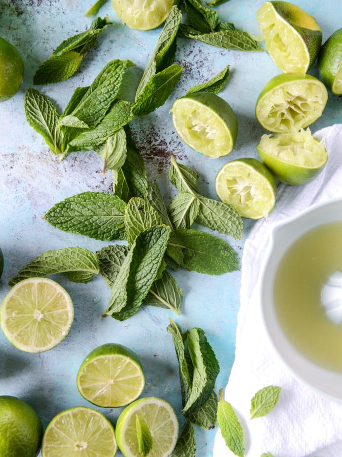 fresh mint limeade I howsweeteats.com