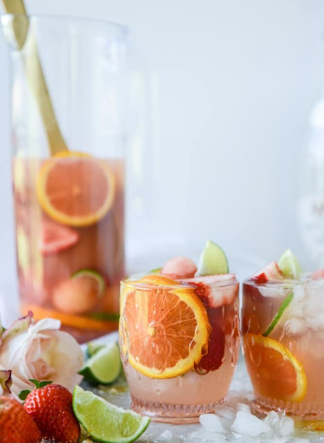 rosé sangria I howsweeteats.com